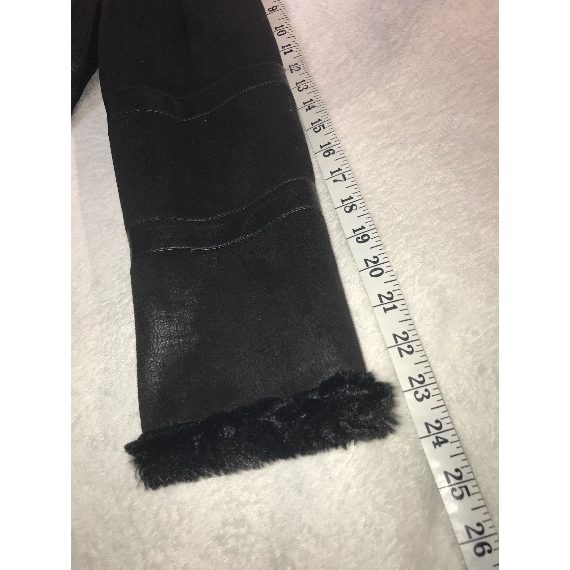 Sleek Chic Black Faux Leather & Fur Women\'s Zip Up Moto Coat