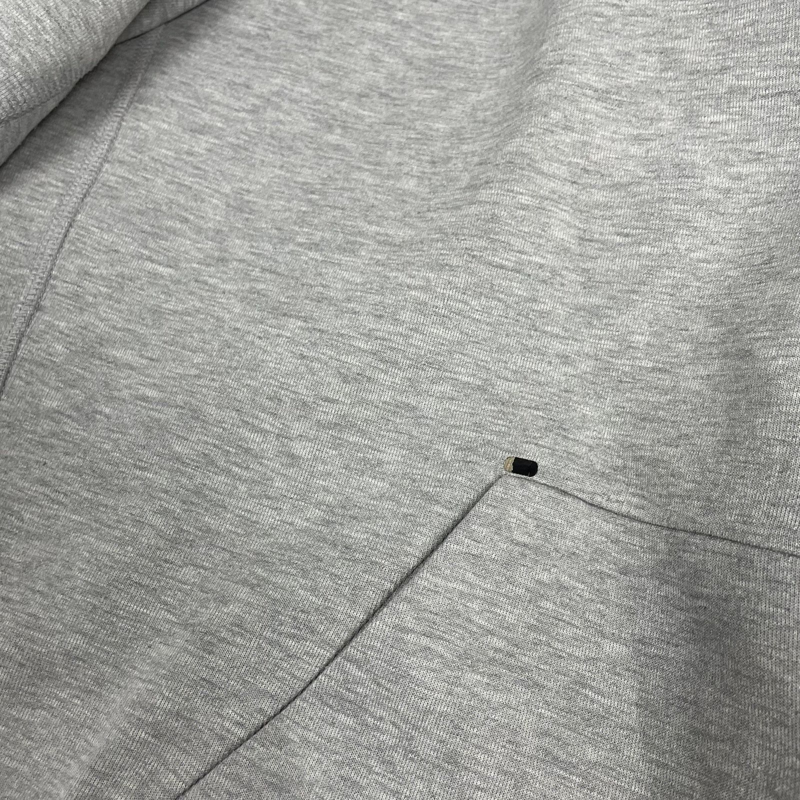 Nike Nike Men's Gray Cotton Long Sleeve Full Zip Hoodie Medium Size US M / EU 48-50 / 2 - 6 Thumbnail
