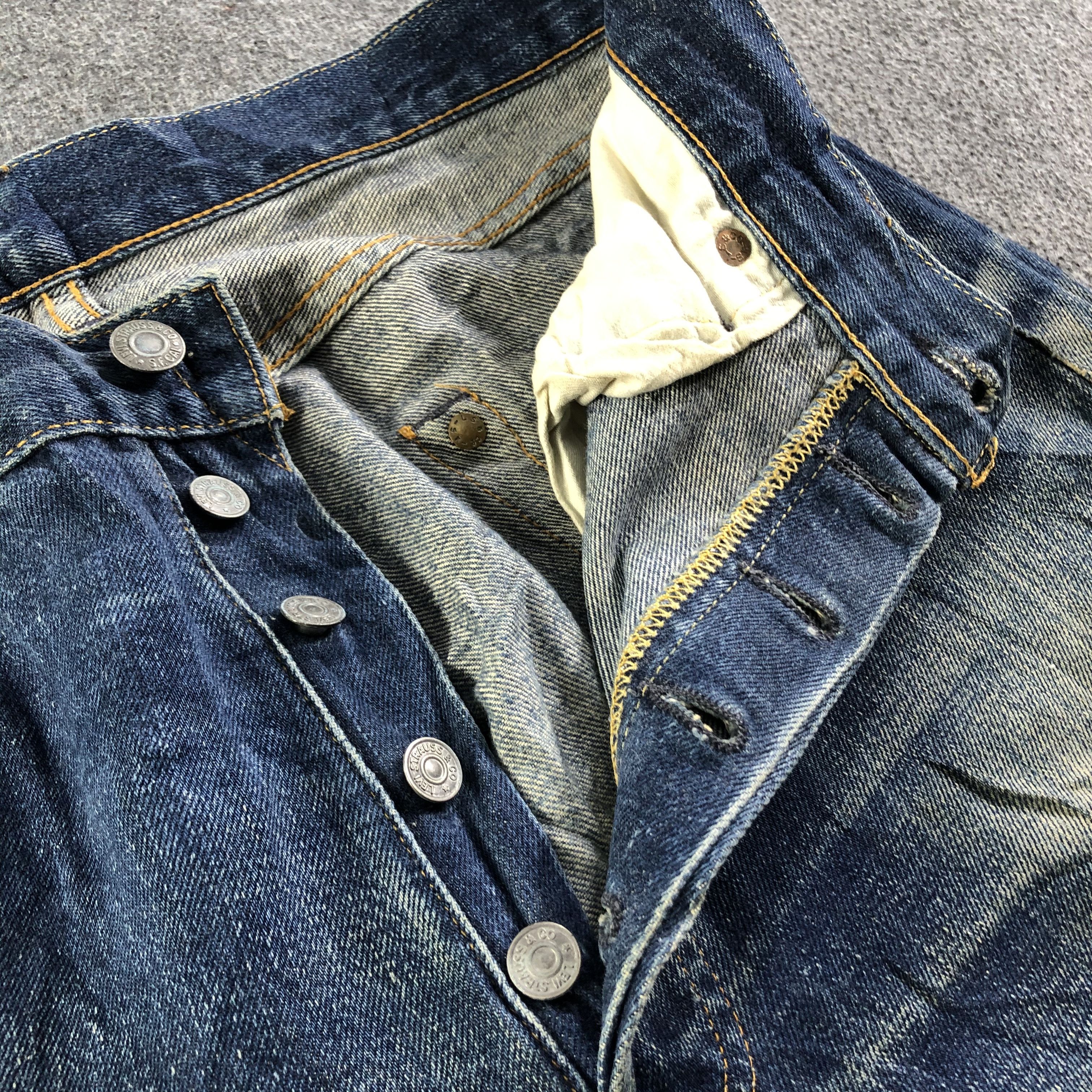 Levi's Vintage Blue Wash Levis 501 Jeans-J3729 Size US 30 / EU 46 - 9 Thumbnail