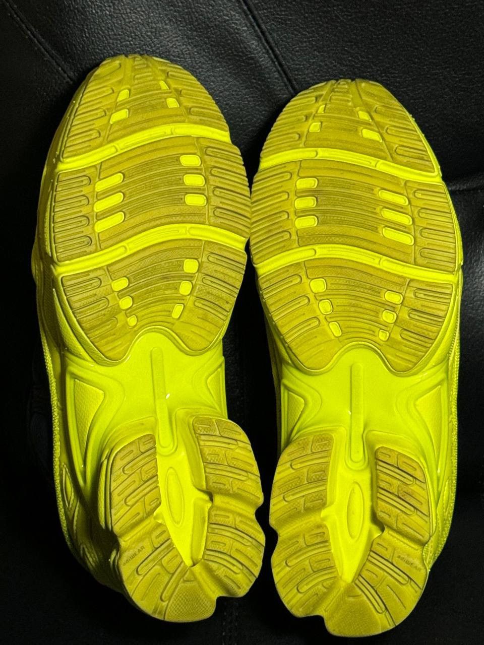 Adidas × Raf Simons 7,5us Adidas Raf Simons Ozweego Yellow FW18 Size US 7.5 / EU 40-41 - 8 Thumbnail