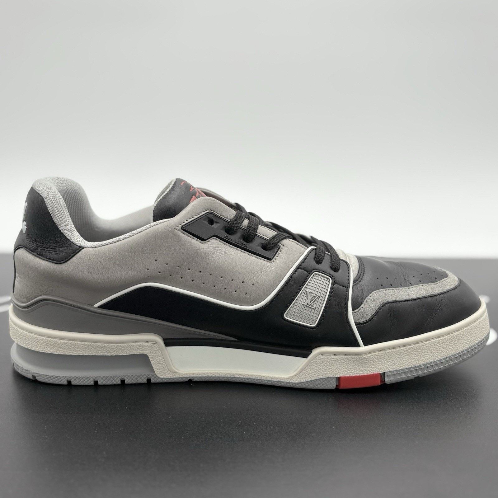 Louis Vuitton Louis Vuitton x Virgil Trainer SS19 Size US 11.5 / EU 44-45 - 10 Thumbnail
