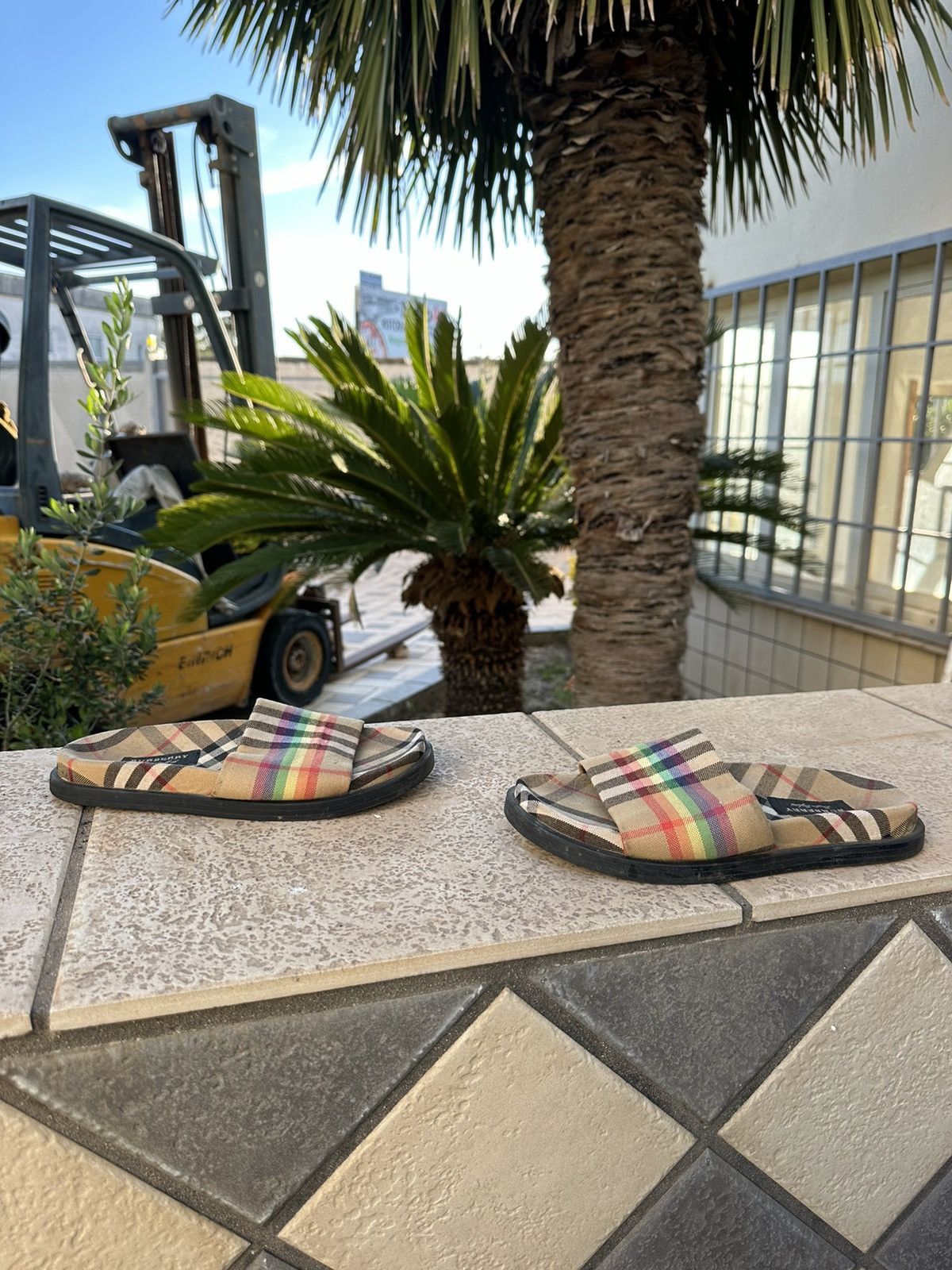 Burberry Burberry Slides Sandals Nova Check 36 size Size US 6 / IT 36 - 1 Thumbnail