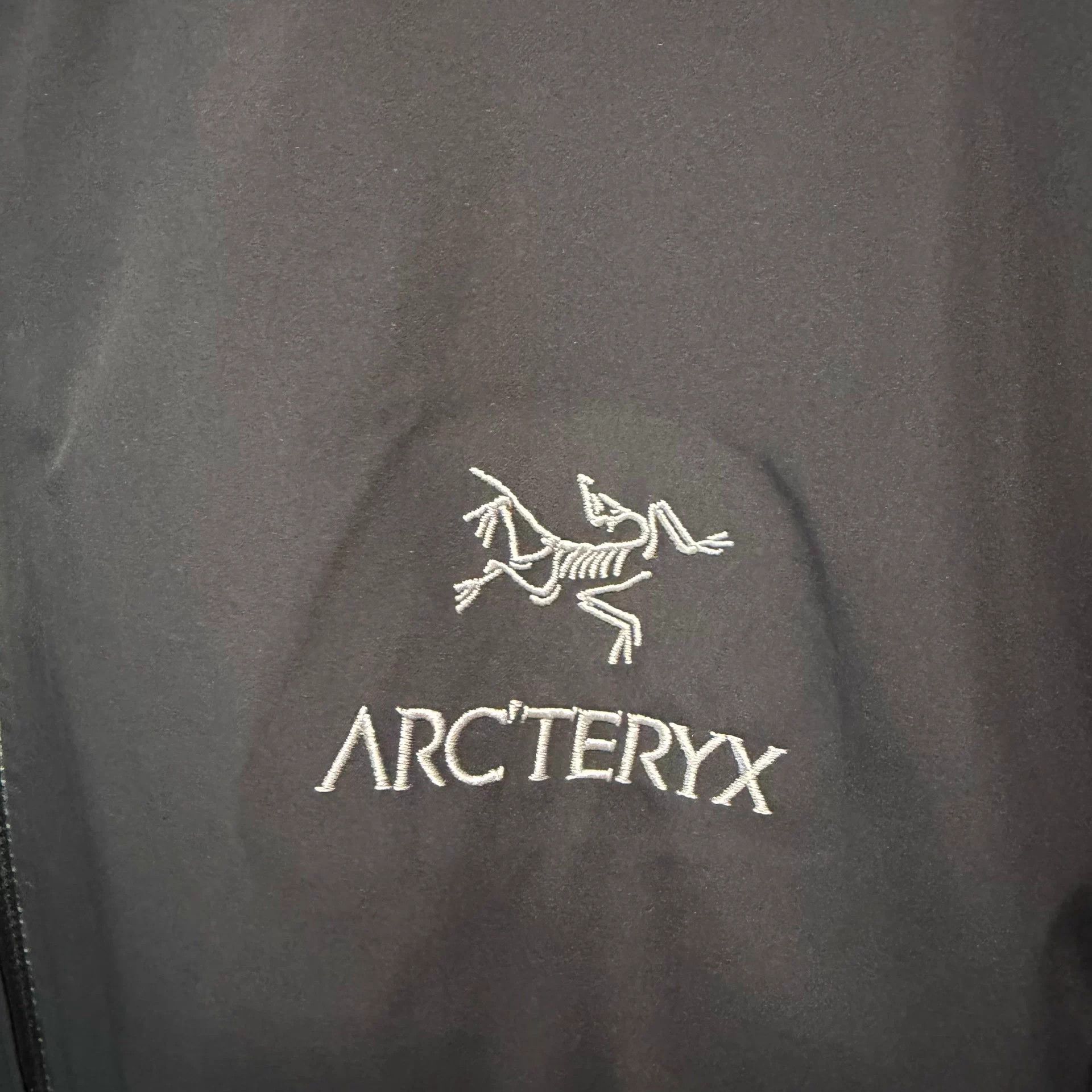 Arc'teryx Arcteryx Beta LT Gore-Tex Men's Black Hard Shell Jacket Size US XL / EU 56 / 4 - 4 Thumbnail