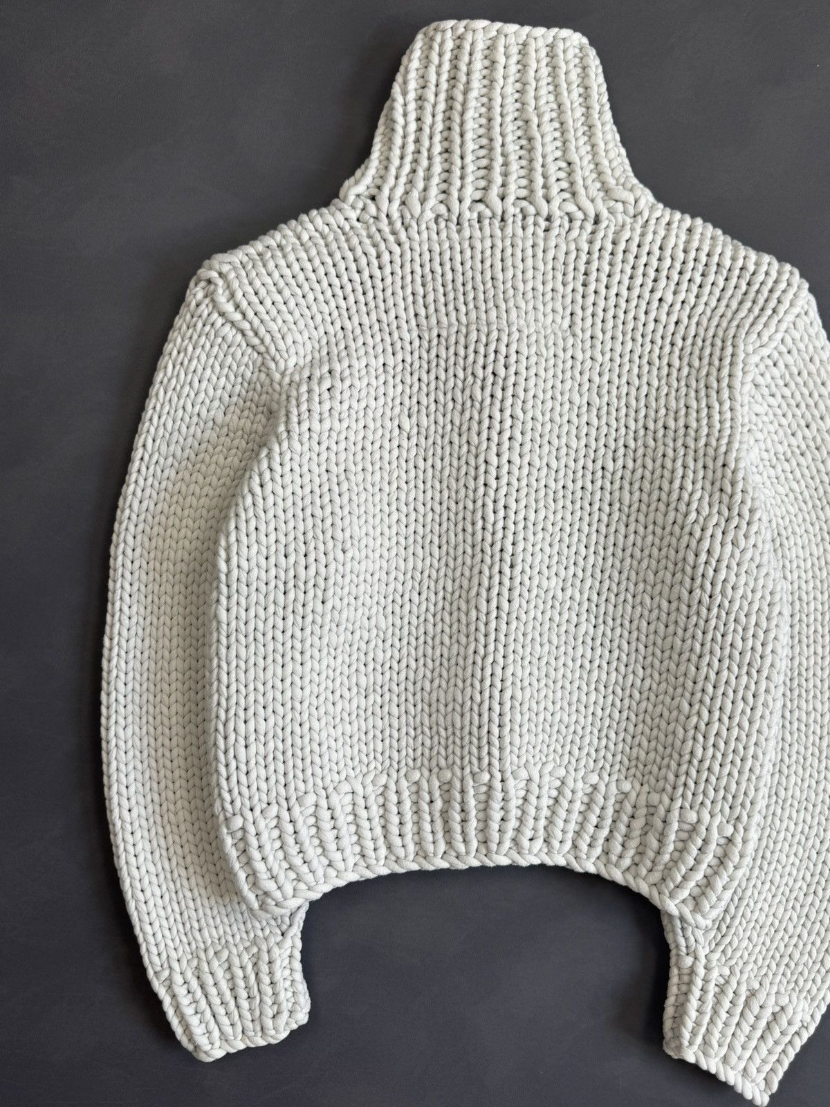 H&M × Maison Margiela Maison Margiela x H&M Doll Knit Cardigan Size XS / US 0-2 / IT 36-38 - 6 Thumbnail