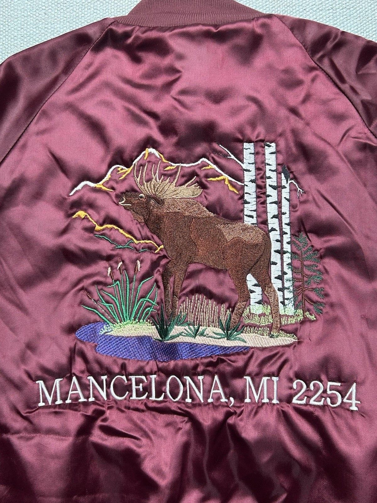 Vintage 80s satin bomber jacket Mancelona Michigan embroider moose L Size US L / EU 52-54 / 3 - 2 Thumbnail