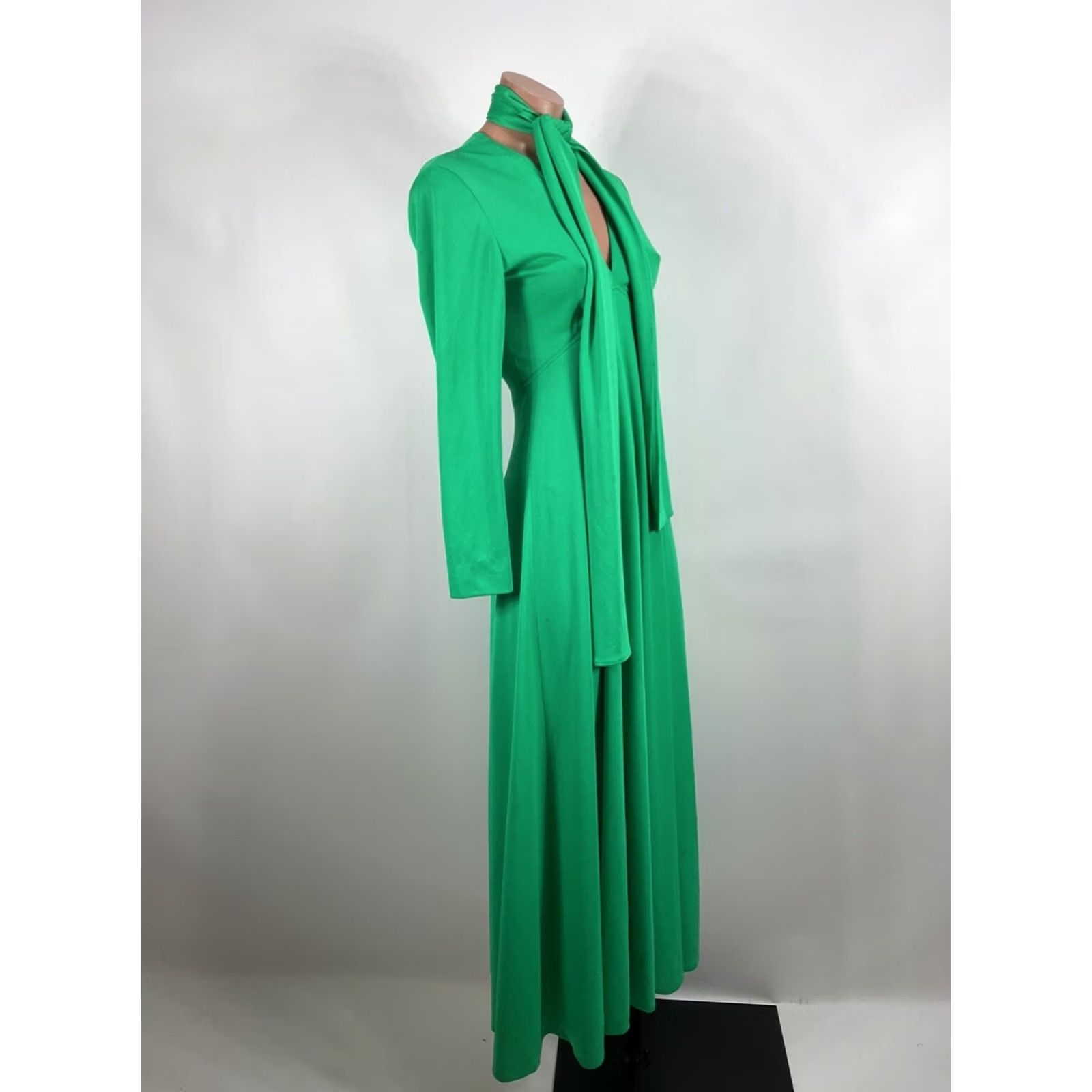 Vintage Victor Costa Maxi Dress Long Sleeve Vintage 60s 70s Kelly Green V-Neck Size 6 Womens Size M / US 6-8 / IT 42-44 - 5 Thumbnail