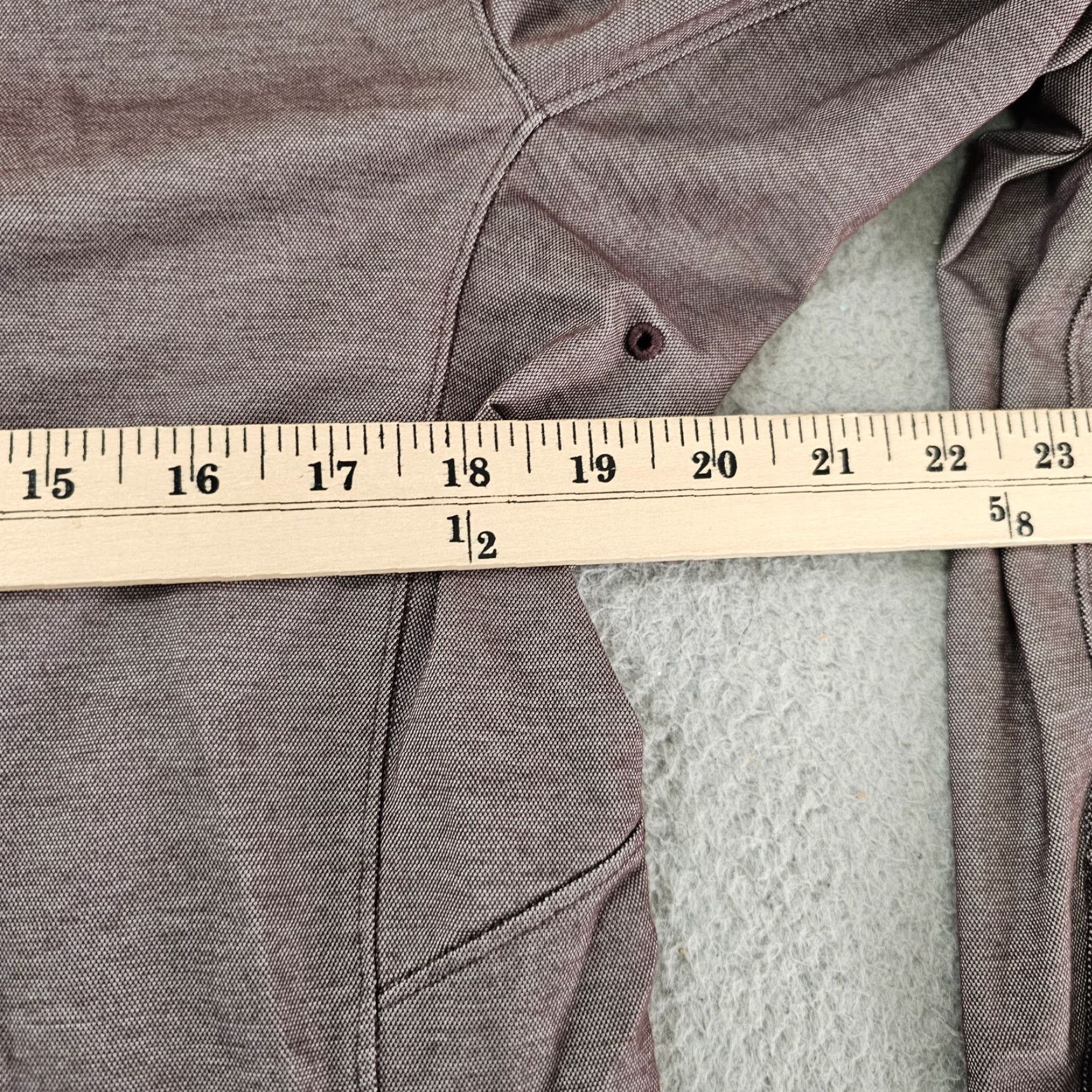Lululemon Lululemon Button-Up Shirt Mens M Long Sleeve Collared Performance Purple Size US M / EU 48-50 / 2 - 6 Thumbnail