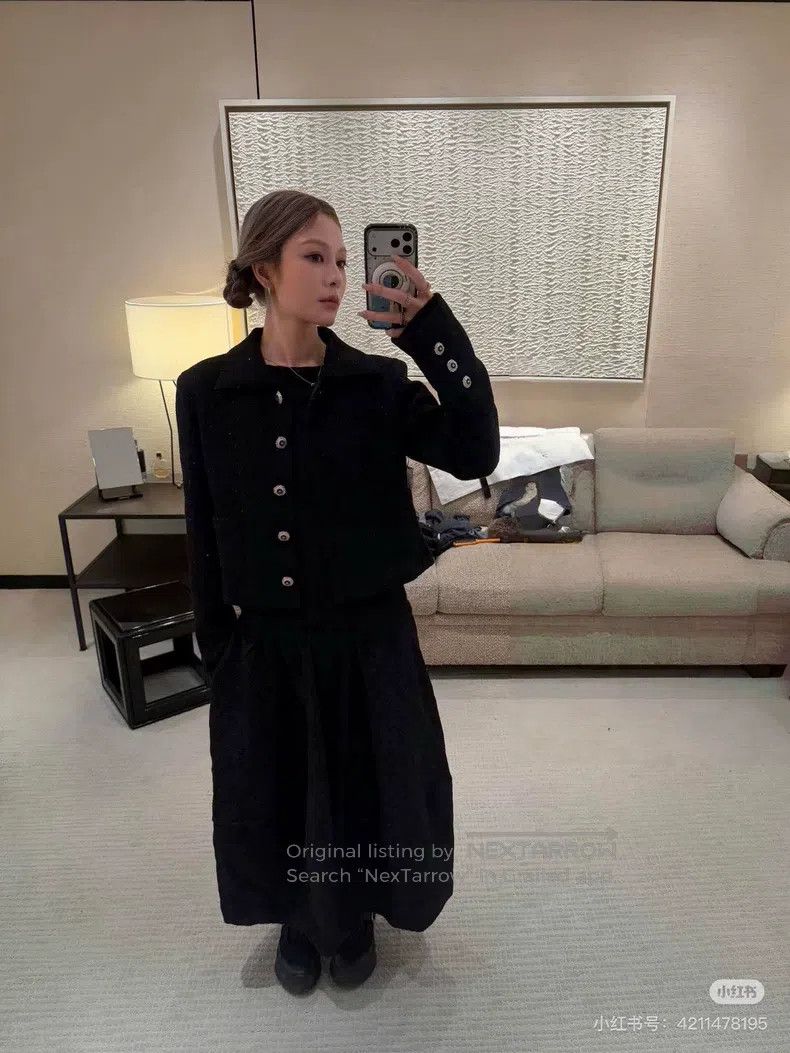 Chanel Chanel 25K black sequin lapel jacket Size XS / US 0-2 / IT 36-38 - 6 Thumbnail