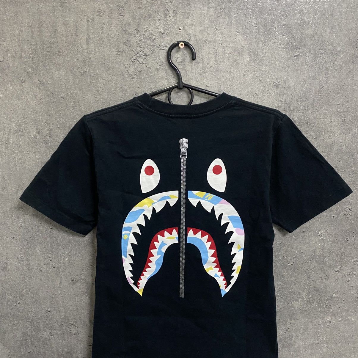 Bape A Bathing Ape Bape WGM Shark T-Shirt Big Logo Ladies Size XS / US 0-2 / IT 36-38 - 2 Thumbnail
