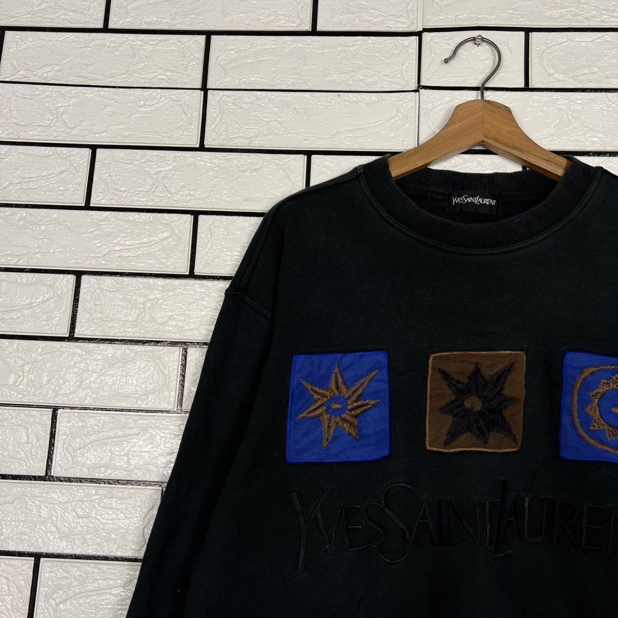 Yves Saint Laurent Vintage 90's YSL Embroidered Big Logo Sweatshirt #4195-C190 Size US M / EU 48-50 / 2 - 4 Thumbnail