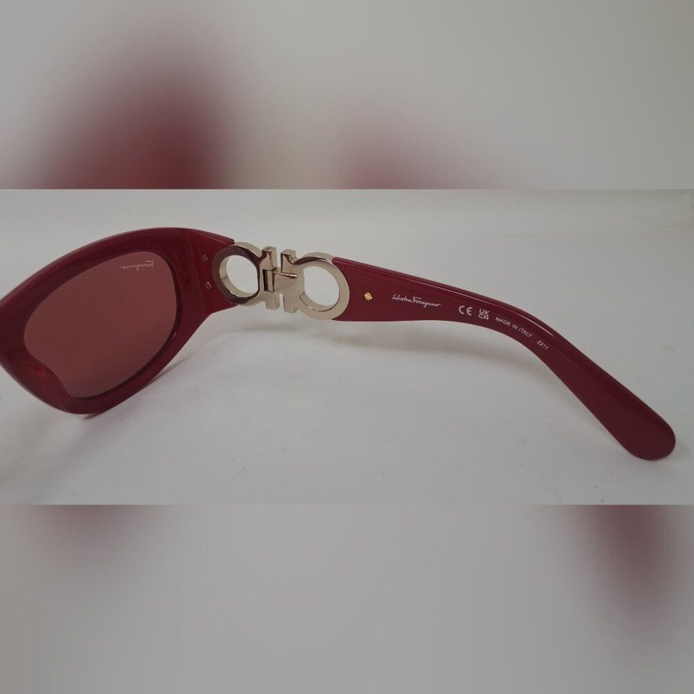 Salvatore Ferragamo NWOT Salvatore Ferragamo Women's Sunglasses Red Gold Logo S Size ONE SIZE - 4 Thumbnail