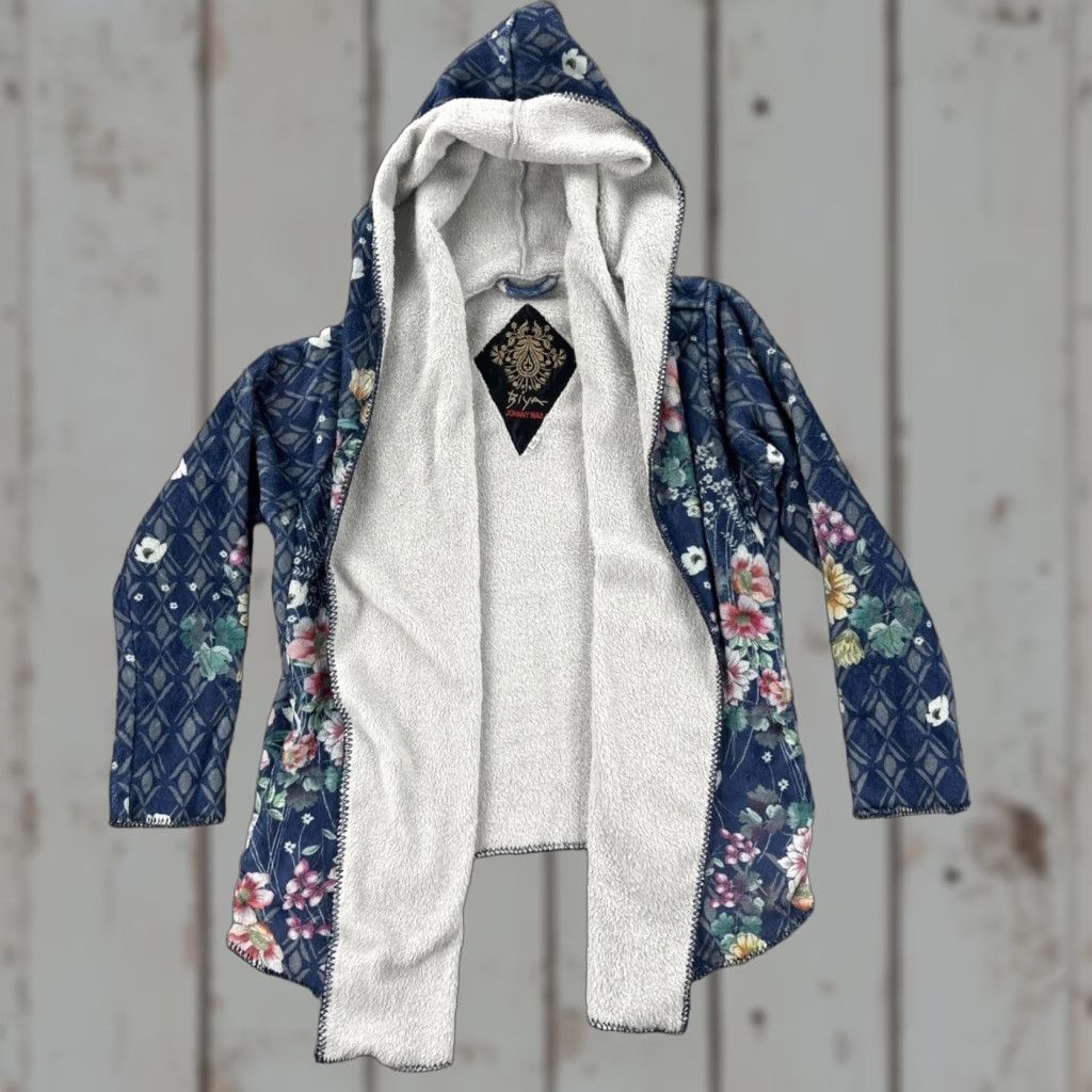 Johnny Was Johnny Was Womens Medium Blue Floral Biya Sherpa Fleece Jacket Pockets Jacket Kimono Floral Blue Pockets Womens M Size M / US 6-8 / IT 42-44 - 1 Thumbnail
