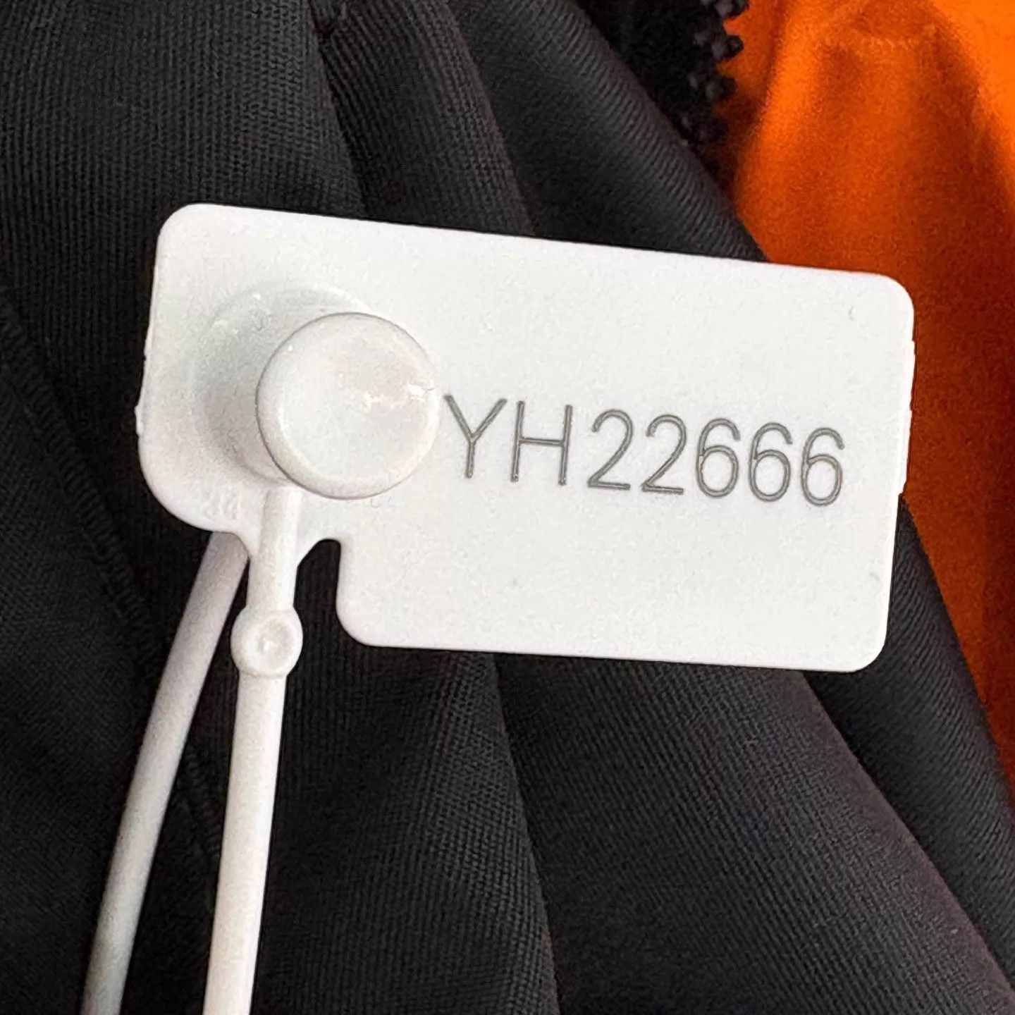 Louis Vuitton LV Reversible Embossed Monogram Padded Jacket Size 52 Size US L / EU 52-54 / 3 - 9 Thumbnail