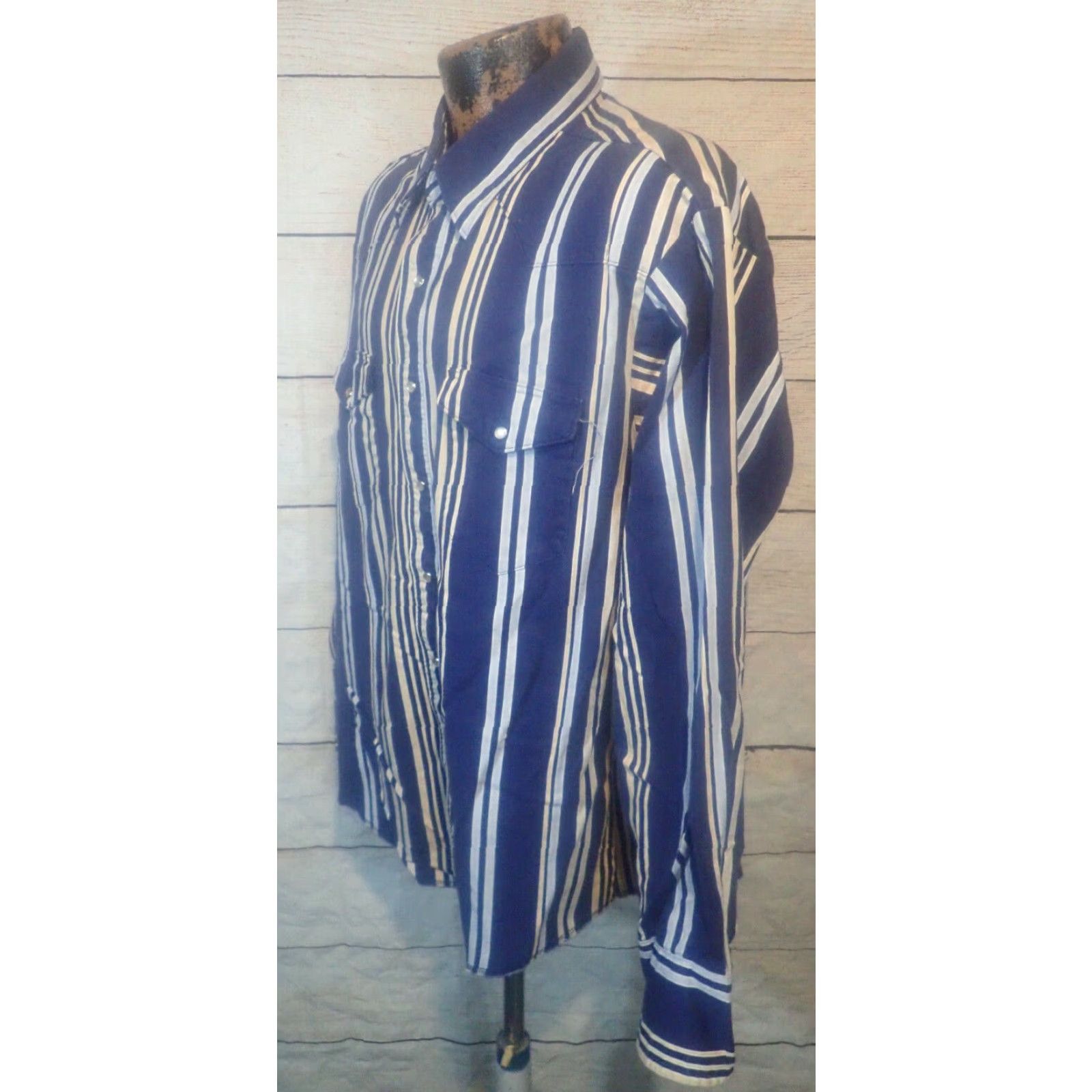 Wrangler VINTAGE Wrangler Blue Striped Cotton Cowboy Pearl Snap Shirt Size XXL Size US XXL / EU 58 / 5 - 2 Thumbnail