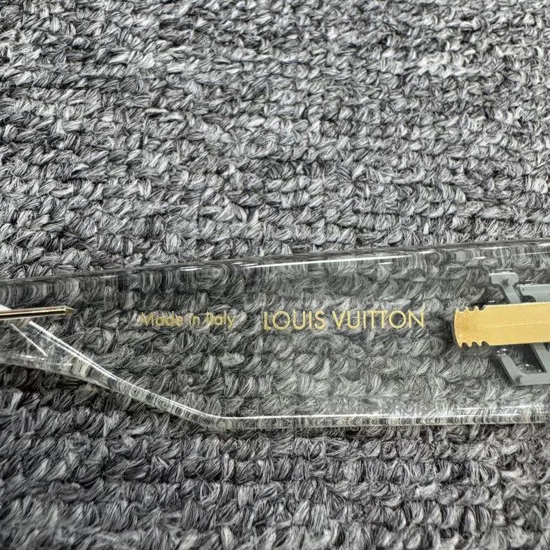 Louis Vuitton Louis Vuitton Crystal Studded Square Glasses. Size ONE SIZE - 3 Thumbnail
