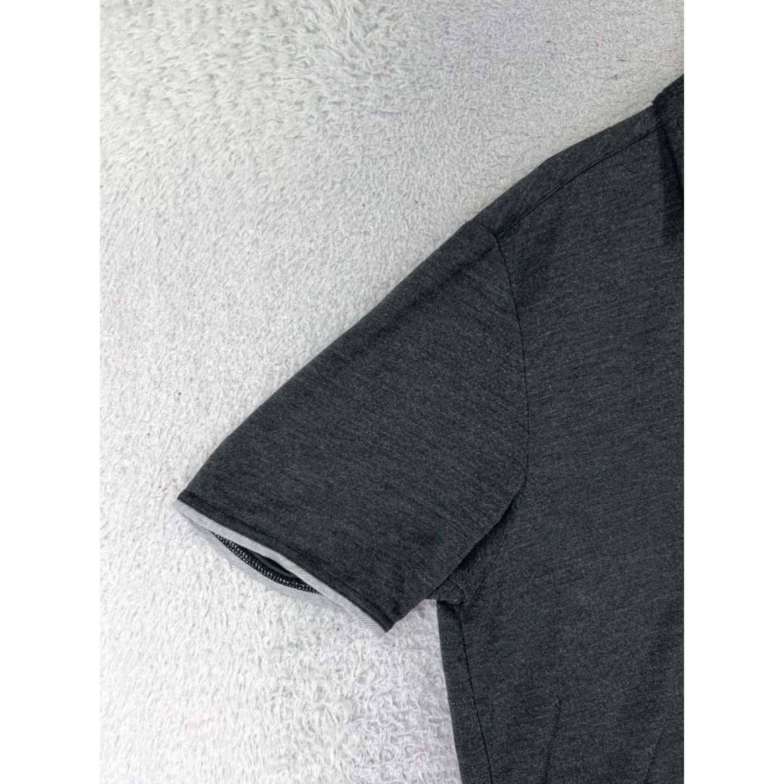 TravisMathew Travis Mathew Polo Shirt Mens L Gray Solid Golf Outdoor Knit Short Sleeve Regular Fit Size US L / EU 52-54 / 3 - 5 Thumbnail