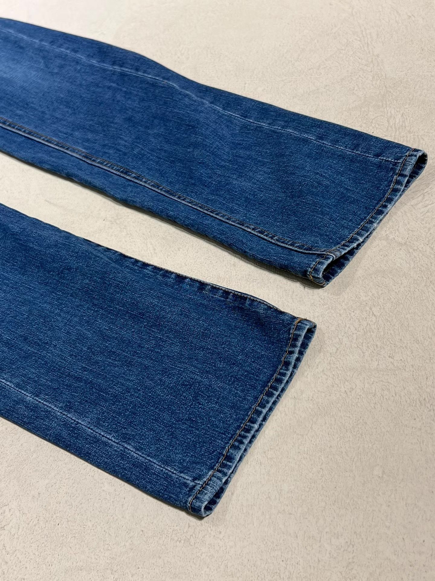 CABANE de ZUCCa CABANE de zucca Asymmetrical Button Jeans Q13 Size US 36 / EU 52 - 4 Thumbnail