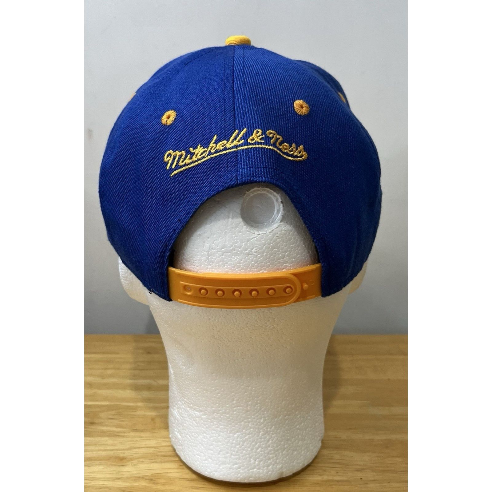 Mitchell & Ness Mitchell & Ness NFL Vintage Rams Logo Yellow Blue SnapBack Size ONE SIZE - 3 Thumbnail
