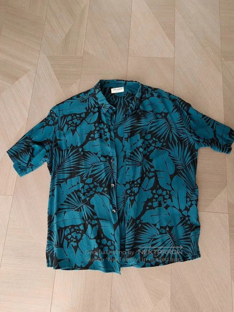 Yves Saint Laurent YSL Men's Green Silk Short. Size US XL / EU 56 / 4 - 1 Thumbnail