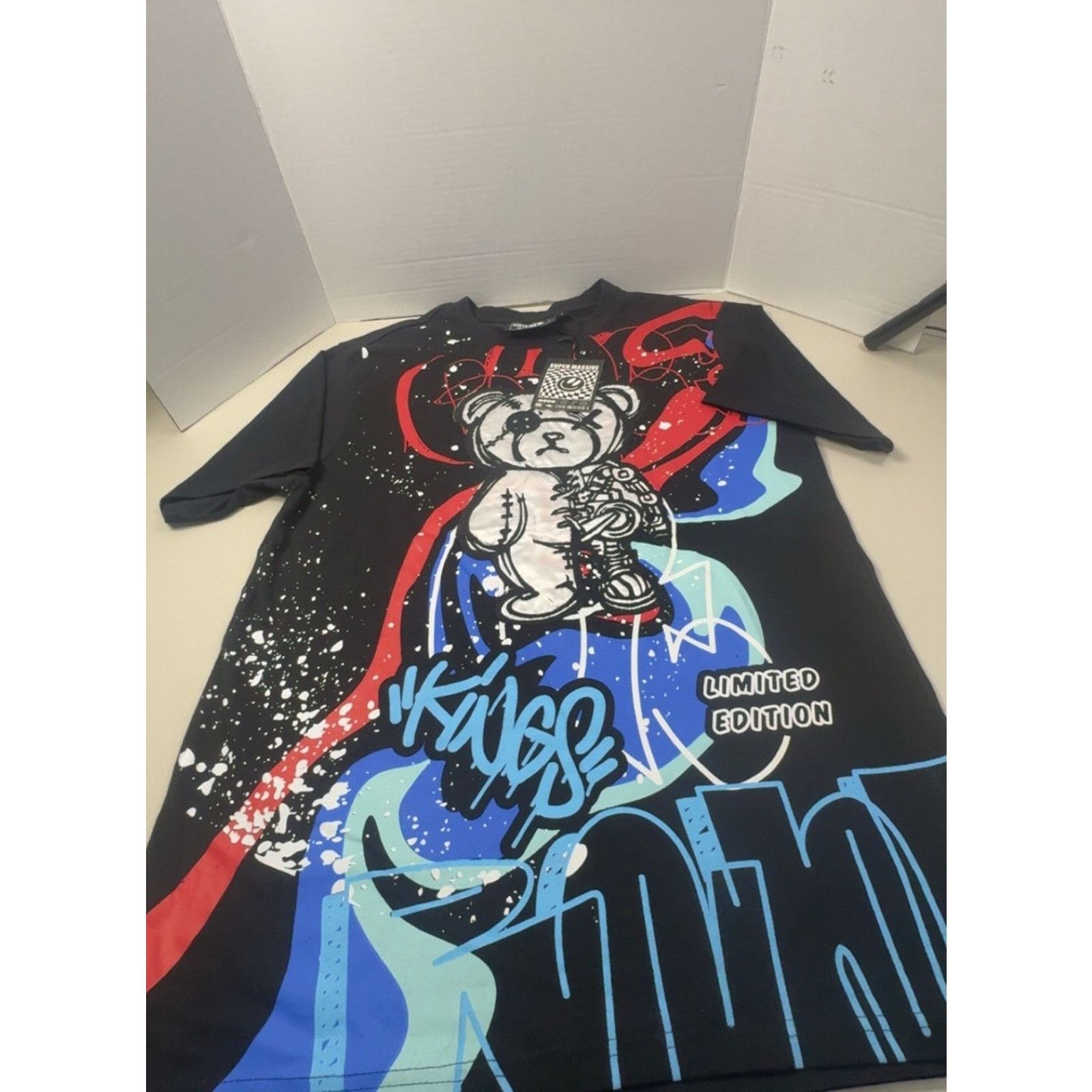 Massive MENS LARGESUPERMASSIVE LTD ED BLACK/MULTI/SILVERBEART-SHIRT Size US L / EU 52-54 / 3 - 3 Thumbnail