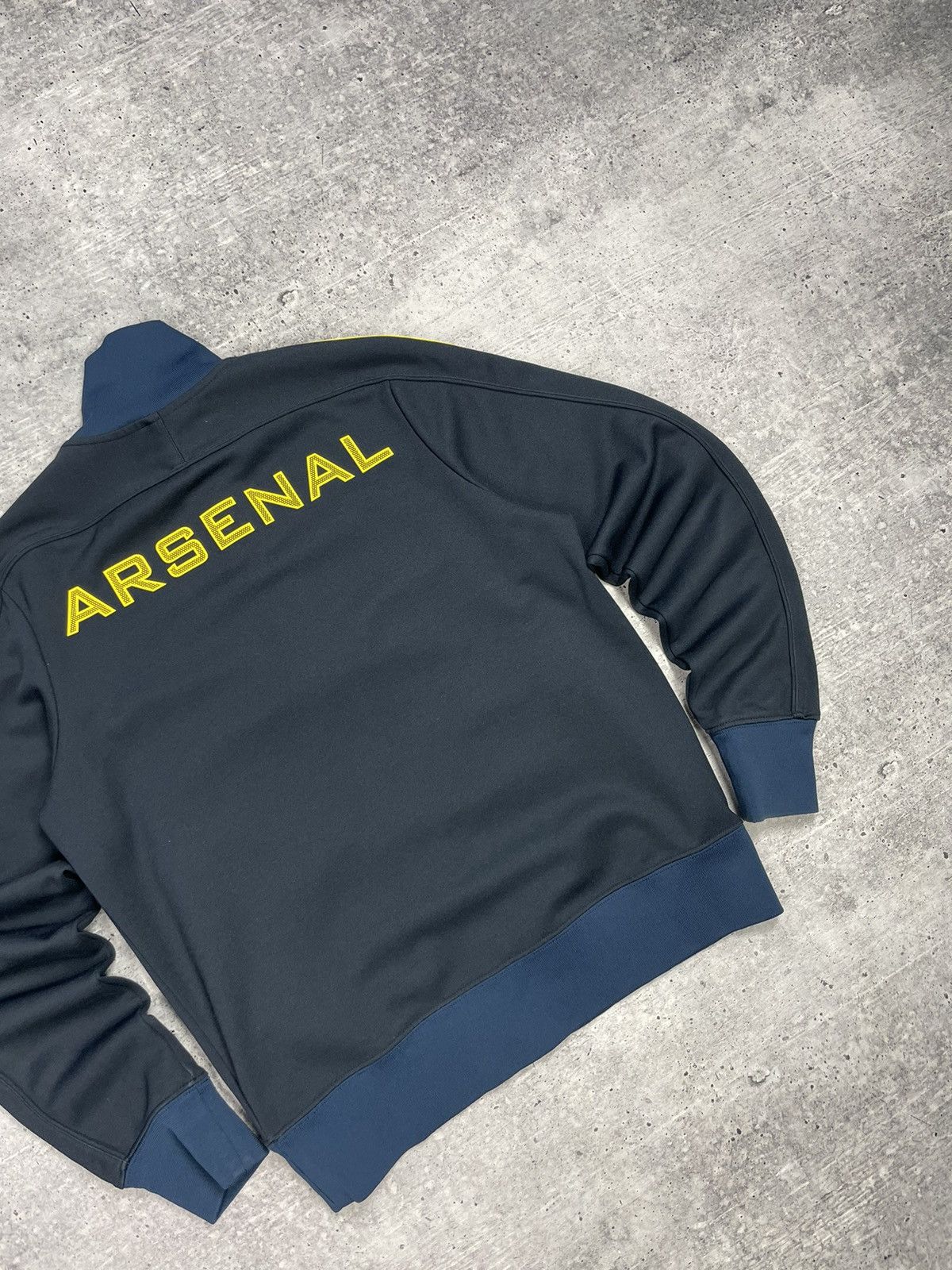 Nike × Vintage Vintage Nike Y2K Style Football Arsenal Big Logo Zip Olympic Size US M / EU 48-50 / 2 - 18 Thumbnail