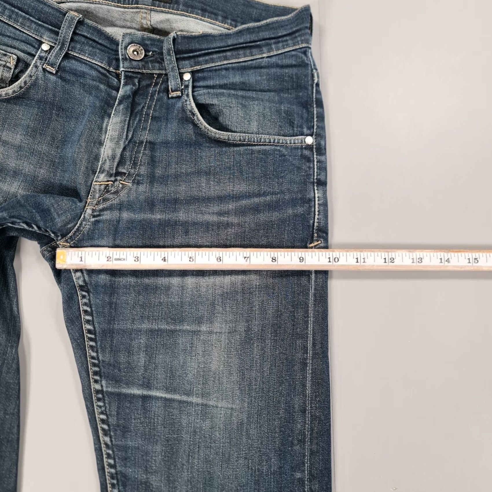 Tiger of Sweden Tiger of Sweden Jeans Blue W28 L30 Slim Fit Zip Stretch IGGY Mens Jeans Slash Skinny Denim 5-Pocket Pockets Distressed Modern Slim Wearable Vintage No Size US 28 / EU 44 - 6 Thumbnail