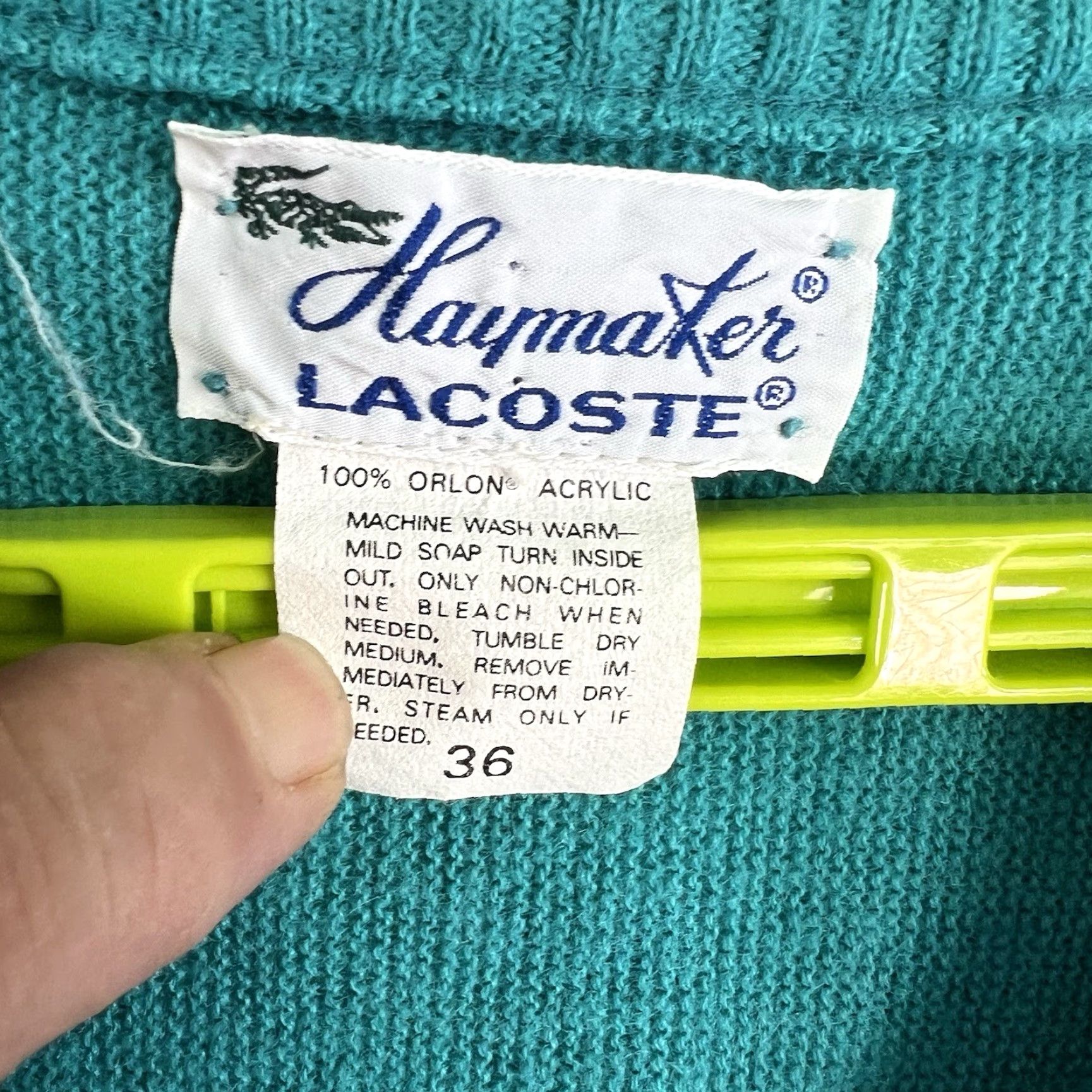 Lacoste VINTAGE Lacoste Women’s Logo V-Neck Sweater Green Size 36 100% Acrylic Casual Long Sleeve Pullover Size XS / US 0-2 / IT 36-38 - 5 Thumbnail