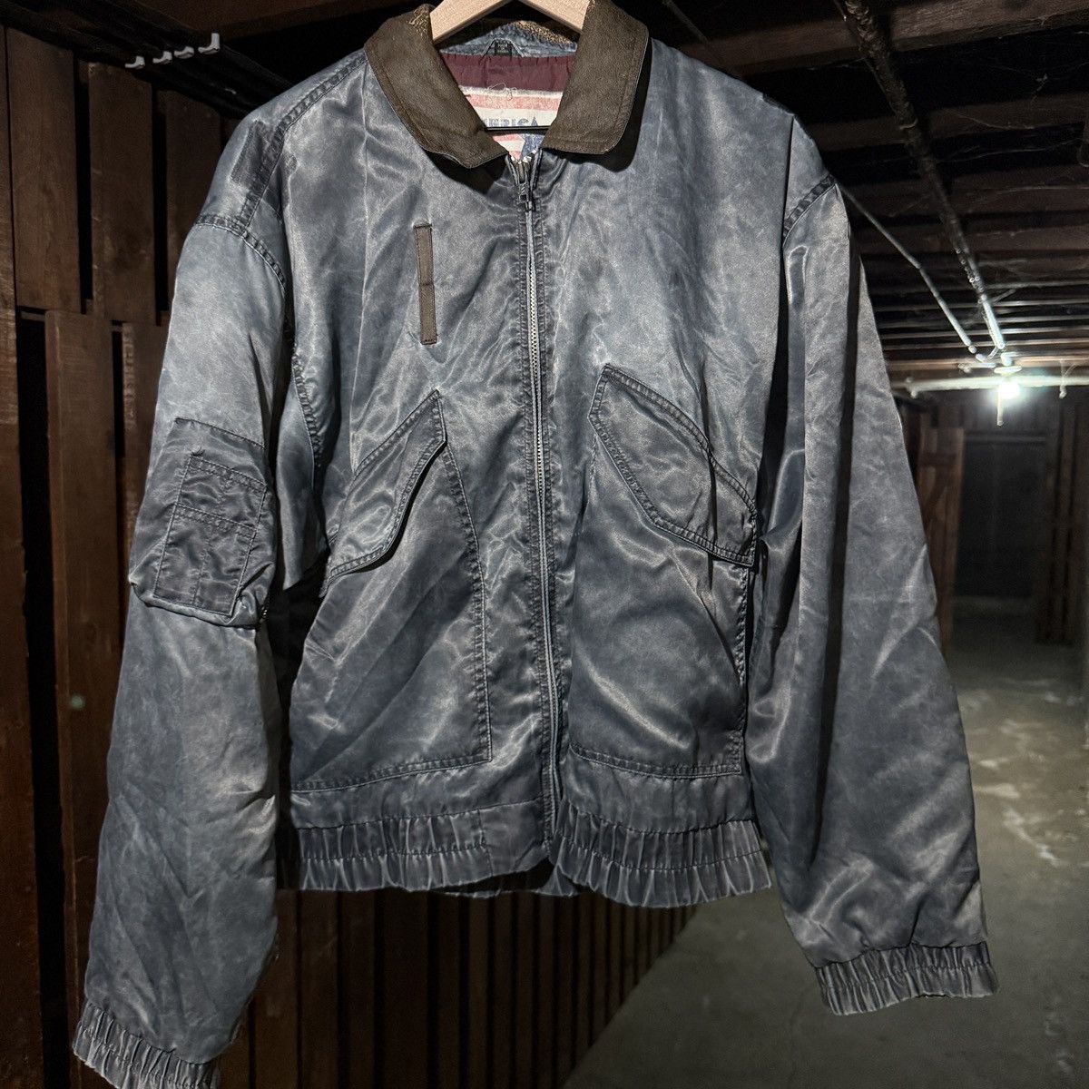 J. America Vintage 80s Bomber Flight Jacket Joltin Josie 1988 Korea L Size US L / EU 52-54 / 3 - 2 Thumbnail