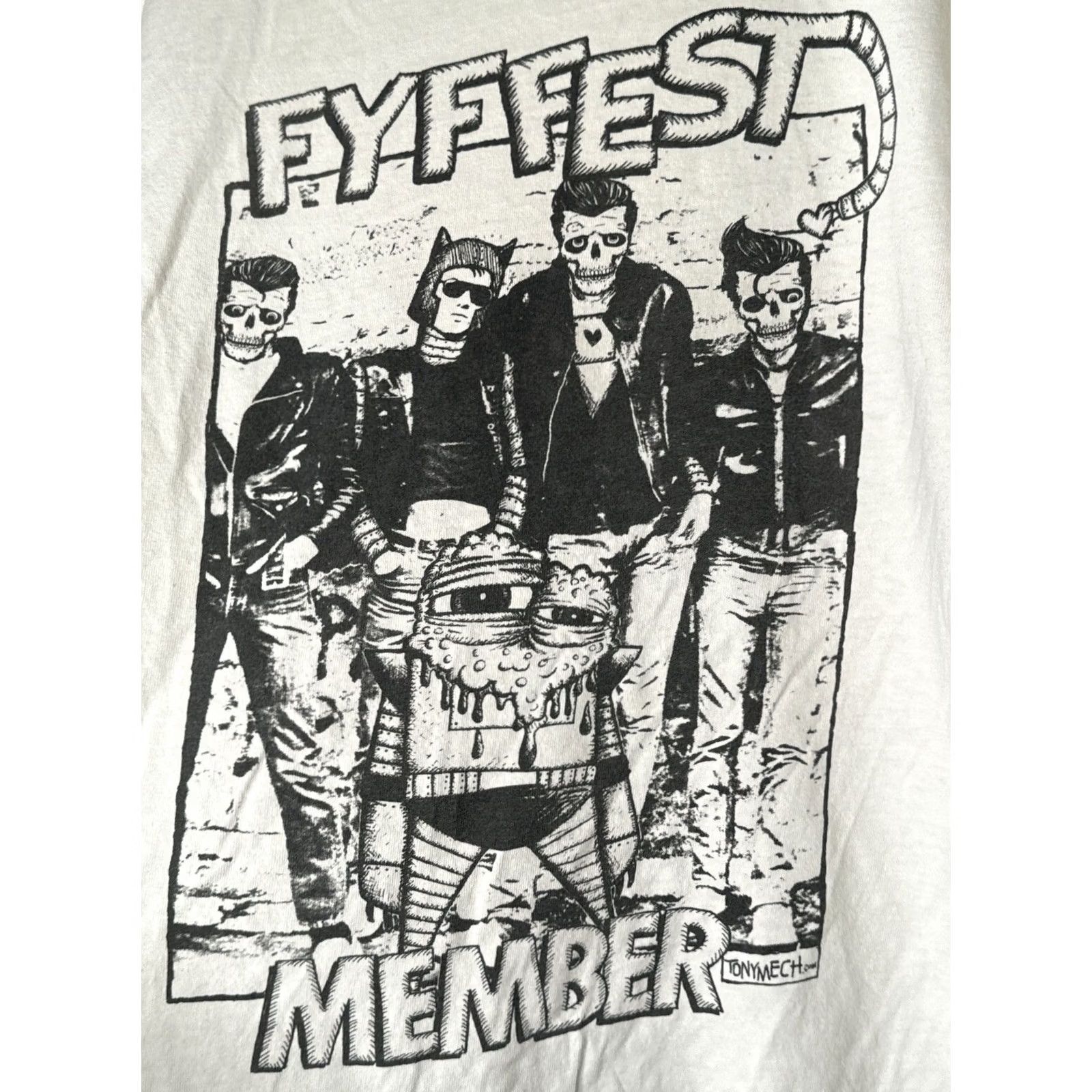 Gildan VINTAGE Misfits FYF Fest T Shirt Tony Mech Punk White Graphic Tee M Mens Gildan Heavy Cotton Size US M / EU 48-50 / 2 - 2 Thumbnail