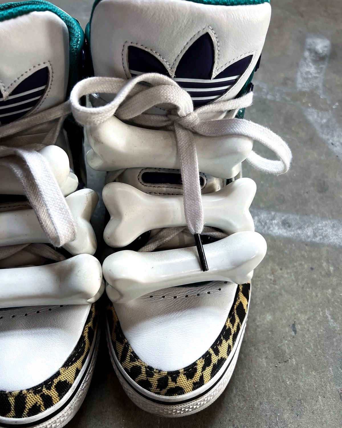 Jeremy Scott A/W11 JS ‘FLINTSTONES’ BONES Size US 7 / EU 40 - 9 Thumbnail
