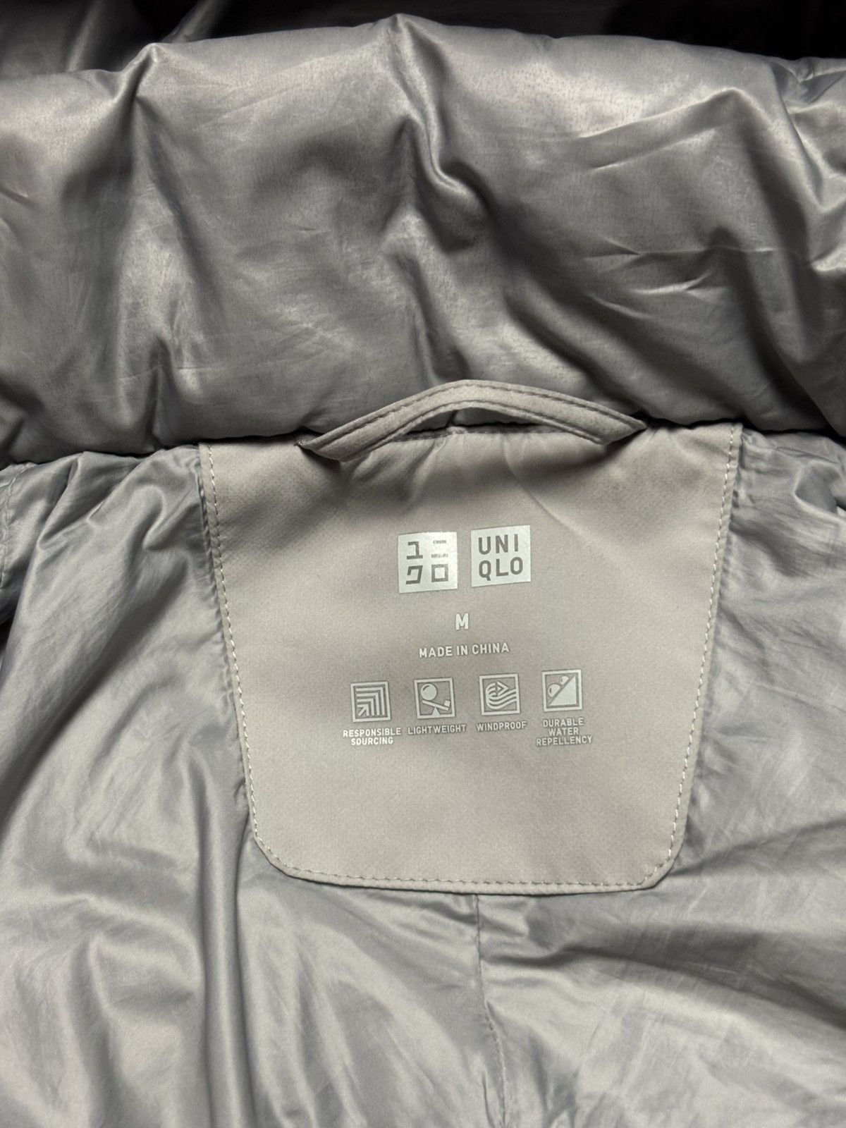 Uniqlo UNIQLO Seamless Down Parka 3D Cut Puffer Jacket Light Gray M Size US M / EU 48-50 / 2 - 19 Thumbnail