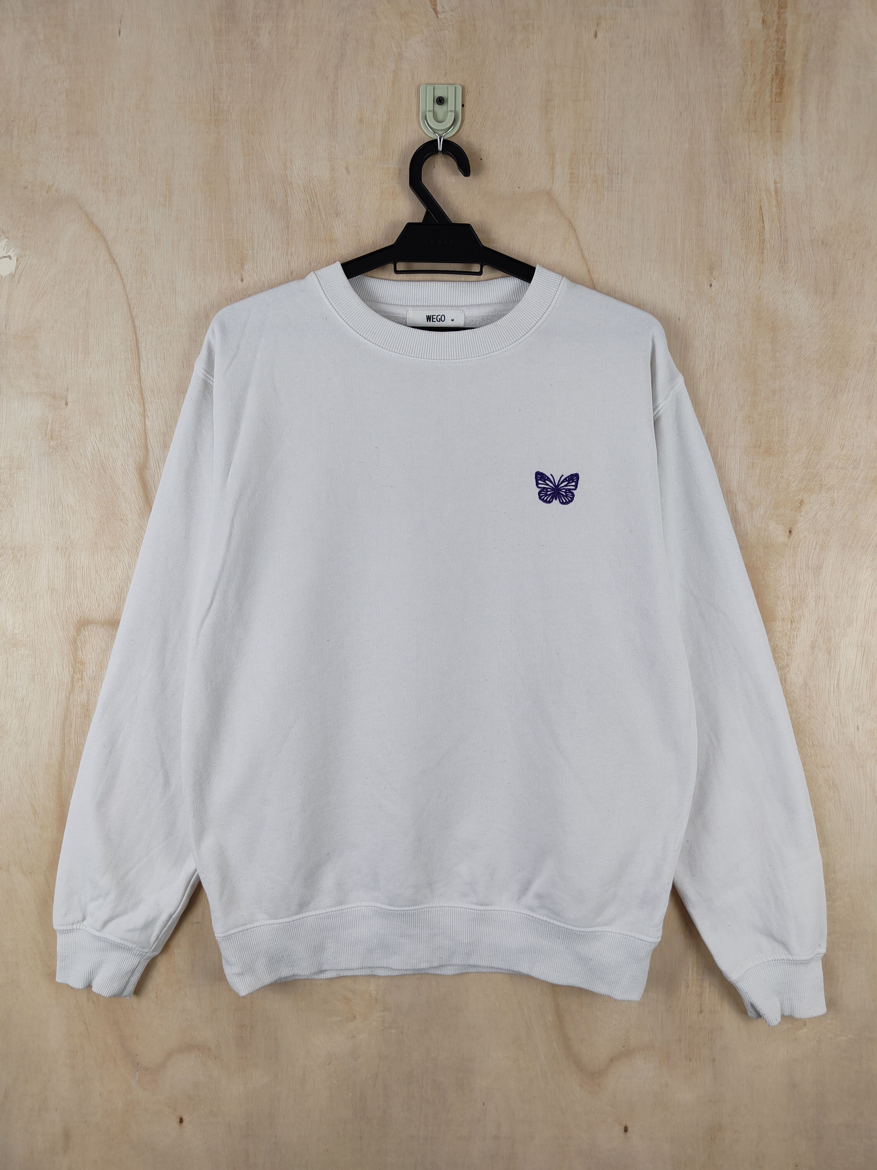Japanese Brand × Vintage Wego White Butterfly Sweatshirts #S2635 Size M / US 6-8 / IT 42-44 - 1 Thumbnail