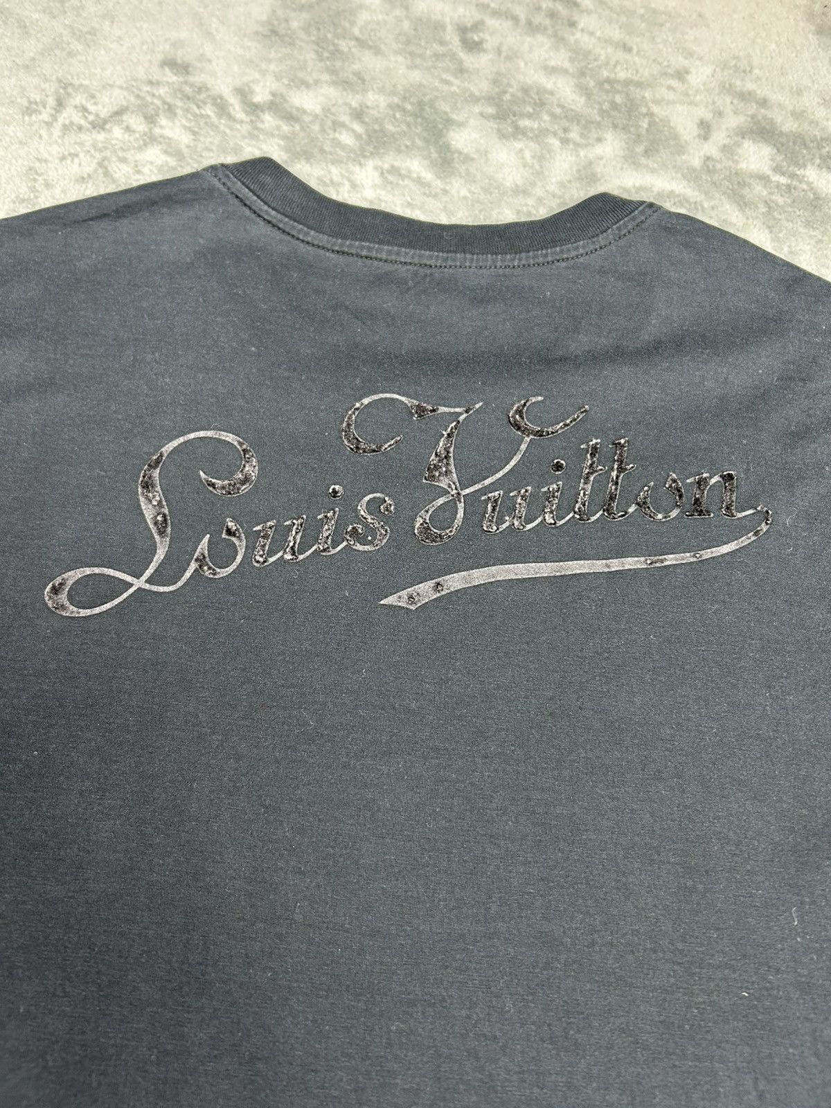 Louis Vuitton LV Louis Vuitton Longsleeve T-Shirt Size US M / EU 48-50 / 2 - 10 Thumbnail