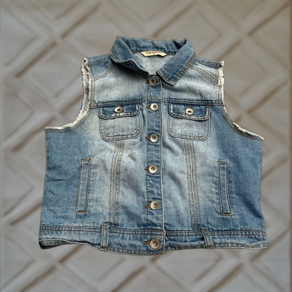 Denime HWY Jeans Denim Vest Womens M Blue Casual Button Down Sleeveless Pockets Short Jacket, Classic Outdoor, Regular Fit Women Size 32" / US 10 / IT 46 - 1 Thumbnail