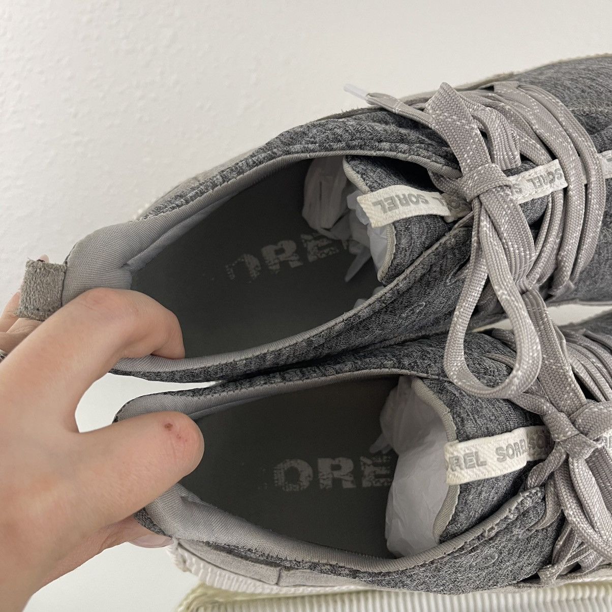 SOREL SOREL Dove Grey Suede Leather White Out N About Sneakers Size US 12 / IT 42 - 12 Thumbnail