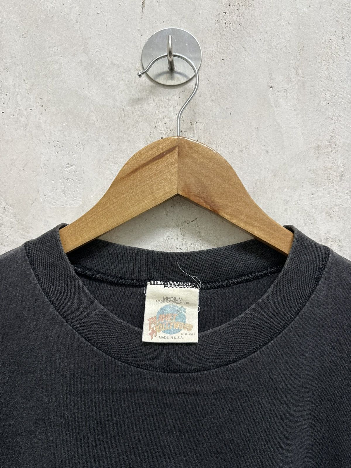 Vintage Vintage 90s Planet Hollywood Orlando Faded T-Shirt Size US M / EU 48-50 / 2 - 4 Thumbnail