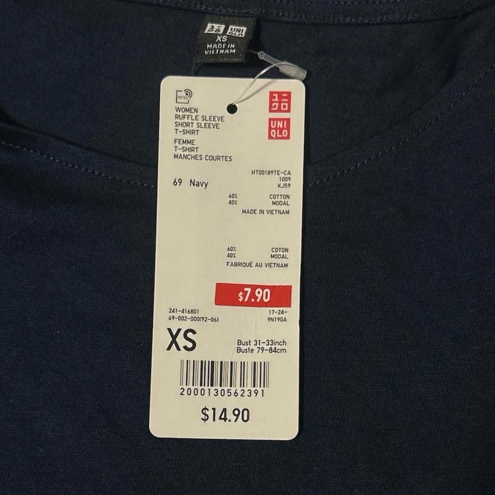 Uniqlo BNWT UNIQLO Women's XS Navy Blue Flutter Sleeve T-Shirt Size XS / US 0-2 / IT 36-38 - 4 Thumbnail