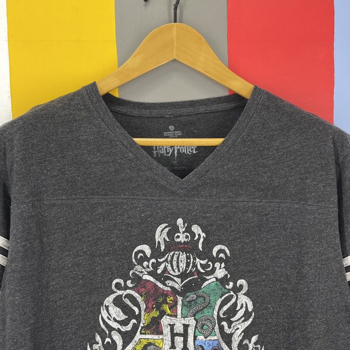 Warner Bros HOGWARTS HARRY PORTER V Neck T Shirt #1997/13 Size US XL / EU 56 / 4 - 2 Thumbnail
