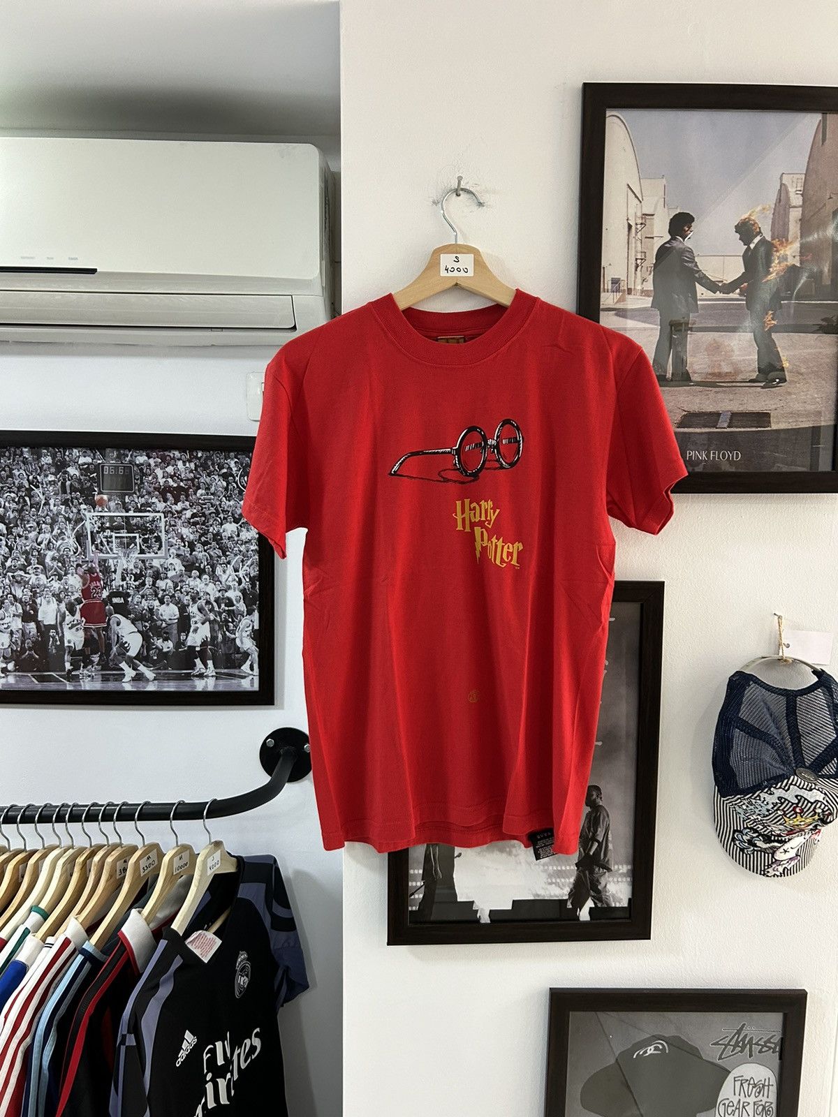 Harry potter 2001 graphic tee
