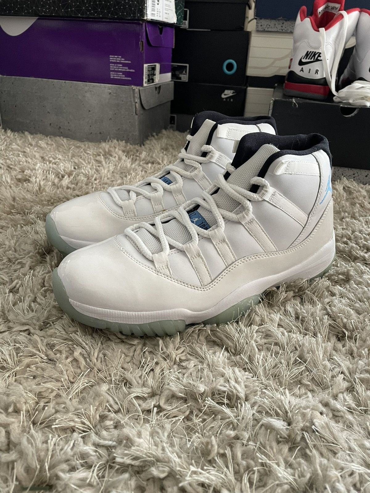 Jordan Brand Jordan 11 Legend Blue 2014 Size US 9 / EU 42 - 1 Thumbnail