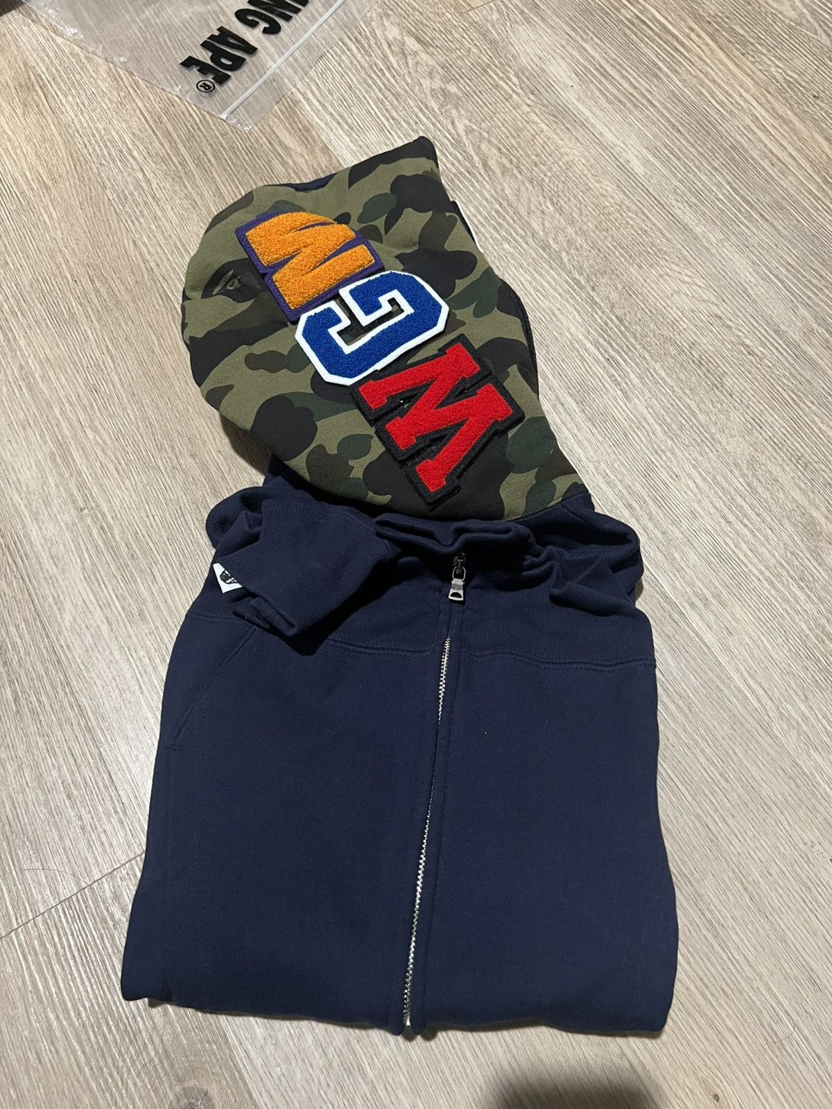Bape BAPE Detachable Shark Full Zip 1st Camo Size S Navy Hoodie Size US S / EU 44-46 / 1 - 2 Thumbnail