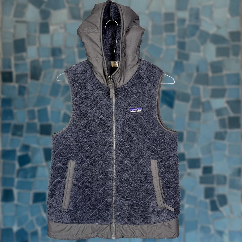 Patagonia VINTAGE Patagonia Vest Womens XS Los Gatos Reversible Quilted Fur Sherpa Hooded 25220 Size XS / US 0-2 / IT 36-38 - 1 Thumbnail