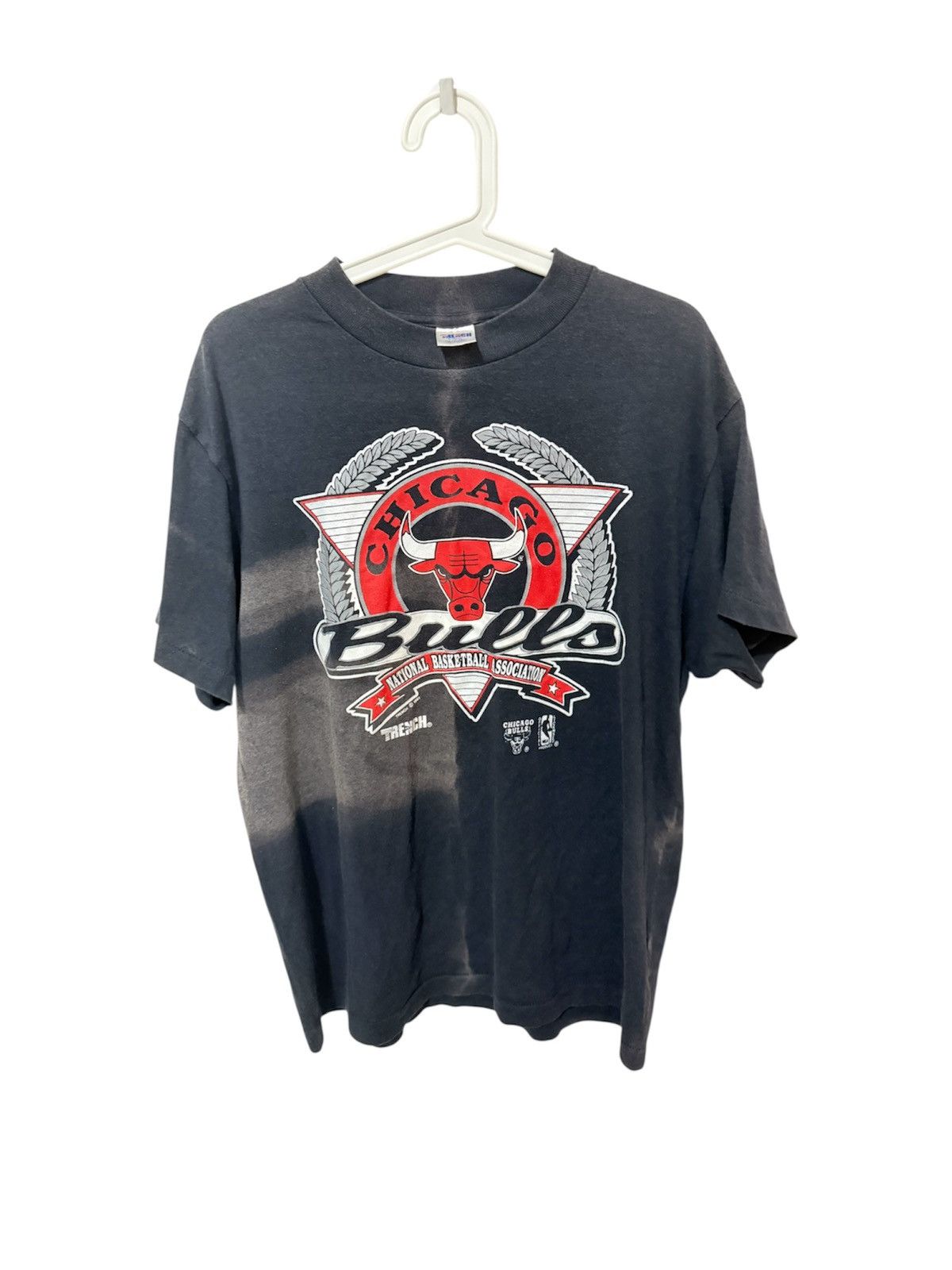 NBA × Vintage Vintage Sunfaded 90s NBA Chicago Bulls T-Shirt Size US L / EU 52-54 / 3 - 1 Thumbnail