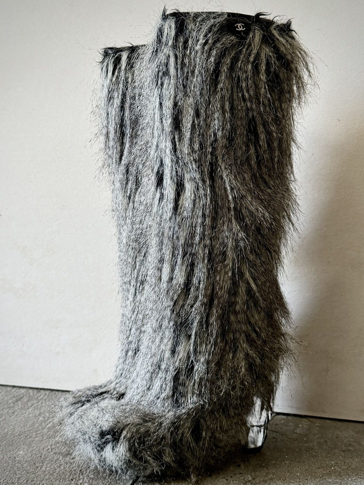 Chanel Chanel - FW2010 - Faux Fur Fantasy -Yeti Boots -Icicle Heels Size US 7 / IT 37 - 1 Thumbnail