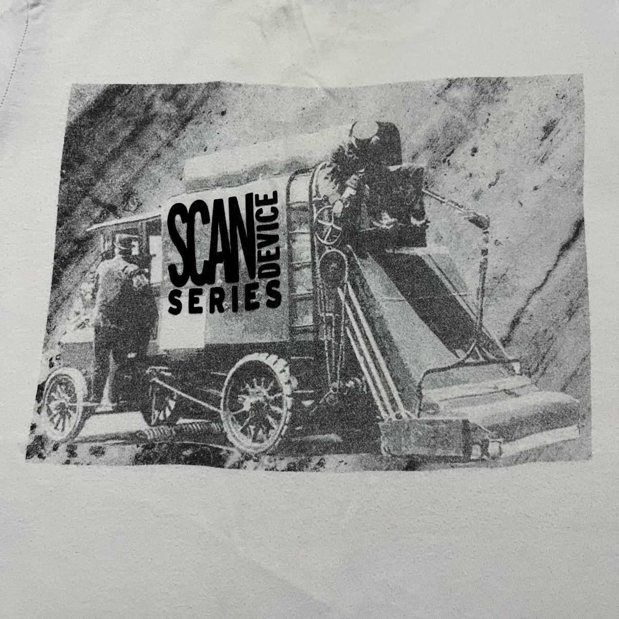 Marithe + Francois Girbaud Rare Vintage MFG ‘Scan Device Series’ Tees Size US S / EU 44-46 / 1 - 3 Thumbnail