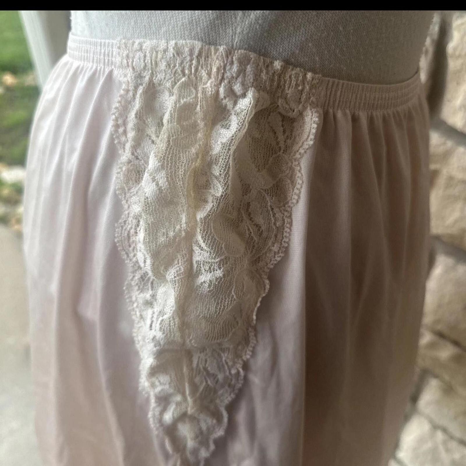 Other Half Slip Lorraine Nylon M USA Vintage lace Side Size ONE SIZE - 1 Thumbnail