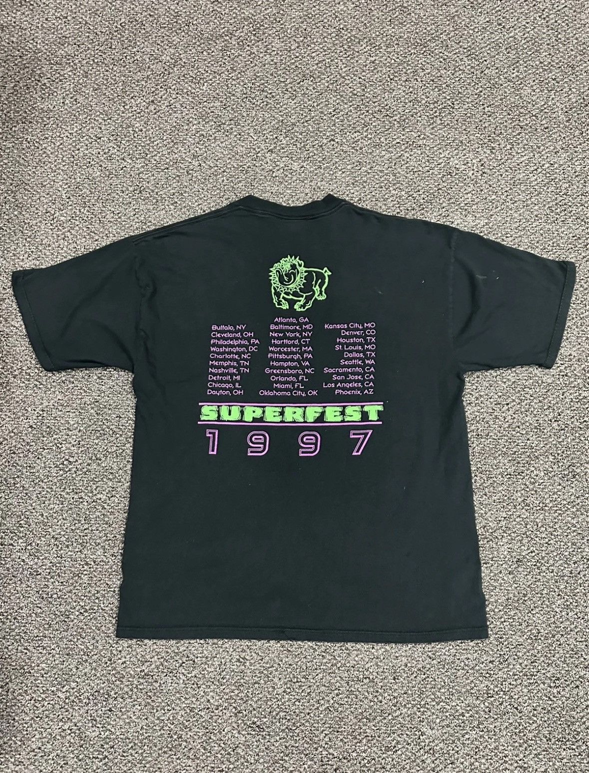 Vintage Budweiser SuperFest “Knock Knock Patty Wack Give Your Dog A” Size US XL / EU 56 / 4 - 4 Thumbnail
