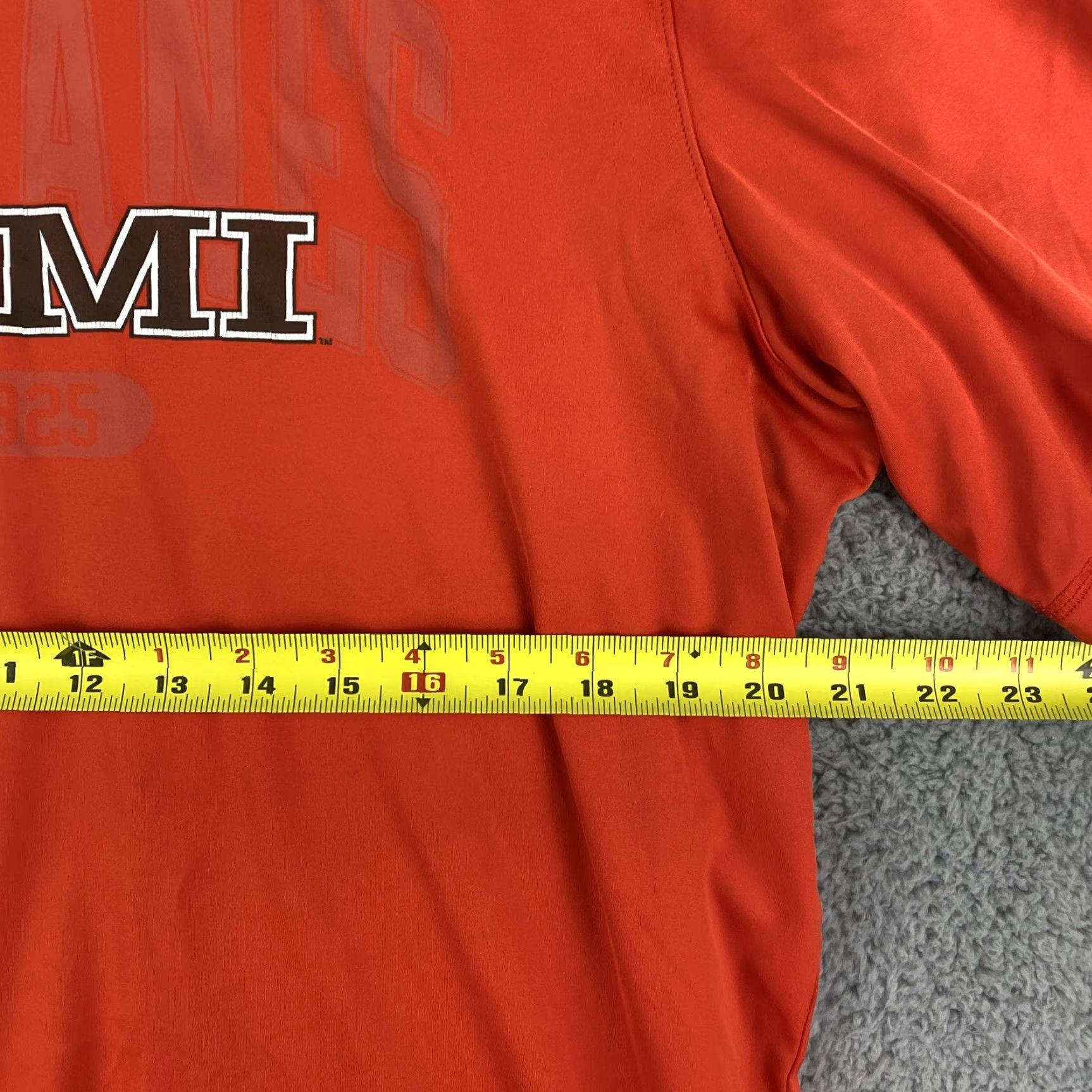 Under Armour Under Armour UA Men Loose Graphic Short Sleeve T-Shirt Heatgear Orange 38-25 Size US XL / EU 56 / 4 - 6 Thumbnail