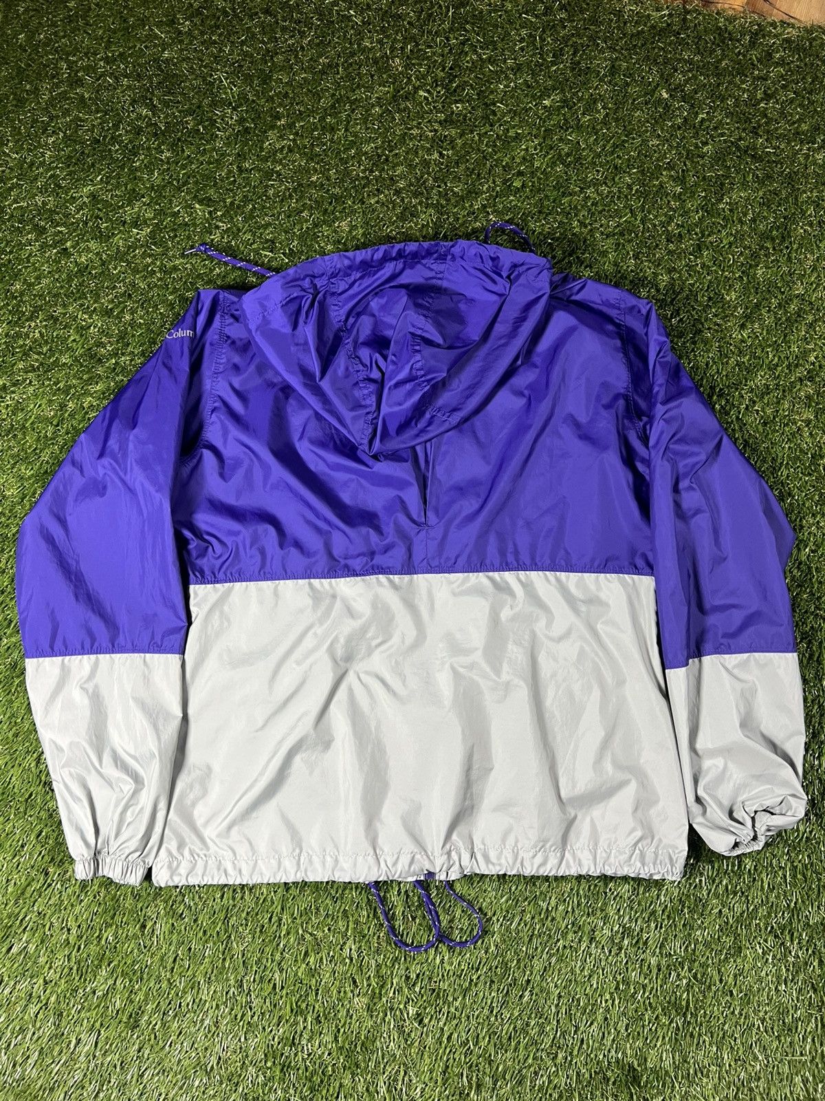 Columbia Vintage Columbia Washington Huskies NCAA Windbreaker Jacket Size US L / EU 52-54 / 3 - 3 Thumbnail