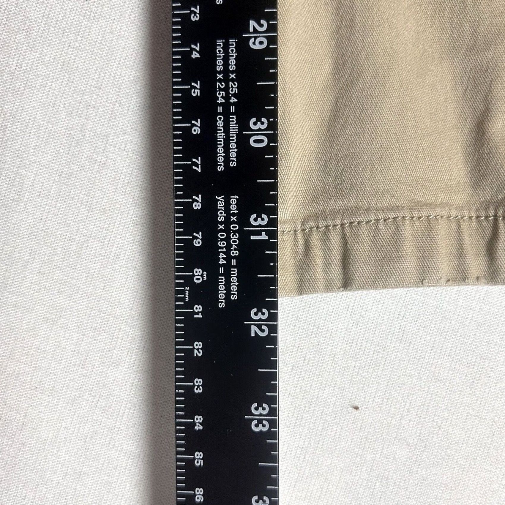 Old Navy Old Navy Khakis Pants Mens 34x34 Straight Workwear Tan Beige Casual Slim Fit Pants Khaki Type: Pants Mens Size 34 Inseam 34 Regular Waist 34 Size US 34 / EU 50 - 7 Thumbnail